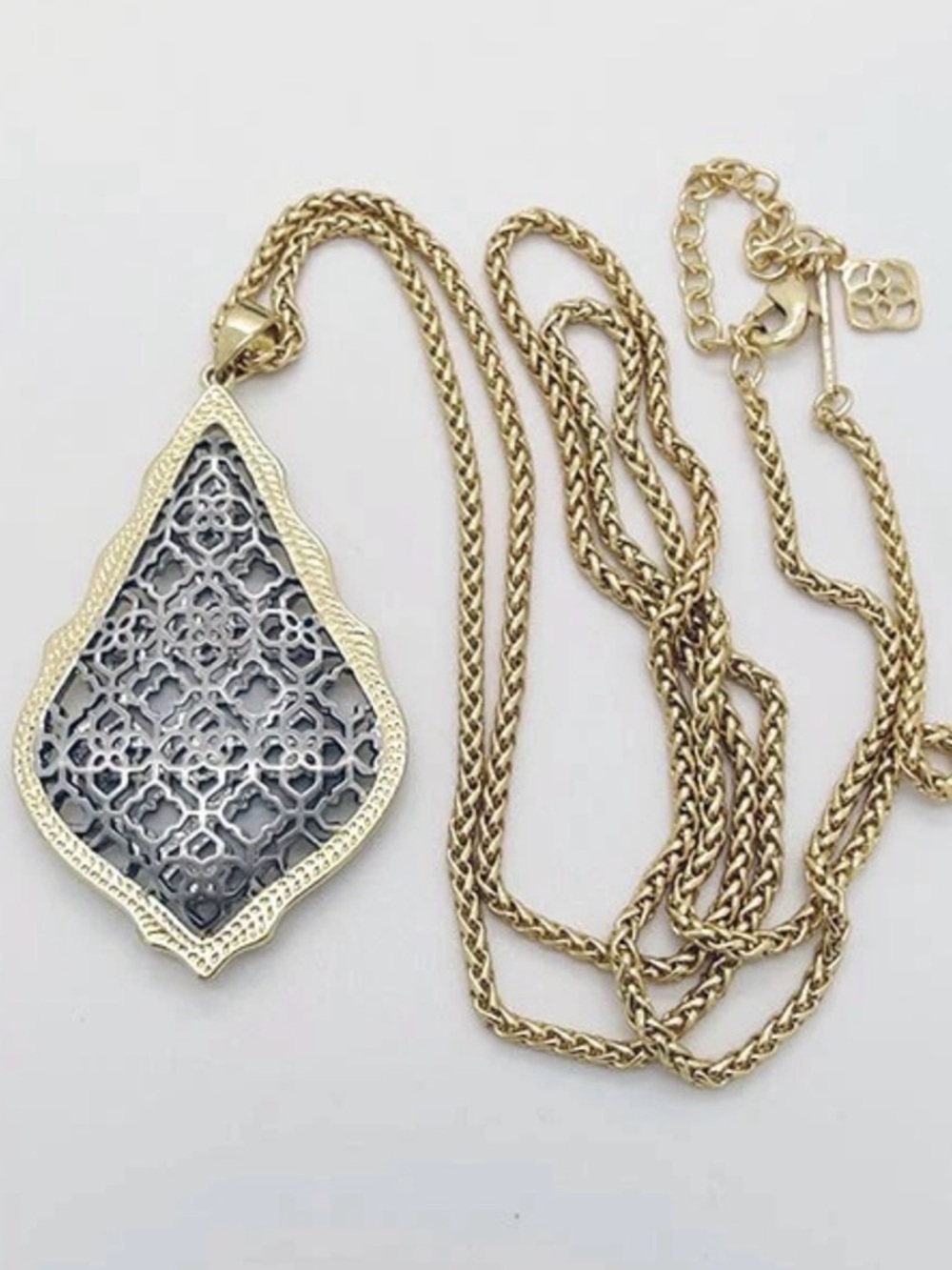 NWOT Kendra Scott Aiden Gold & Silver Filigree Pendant Long Necklace